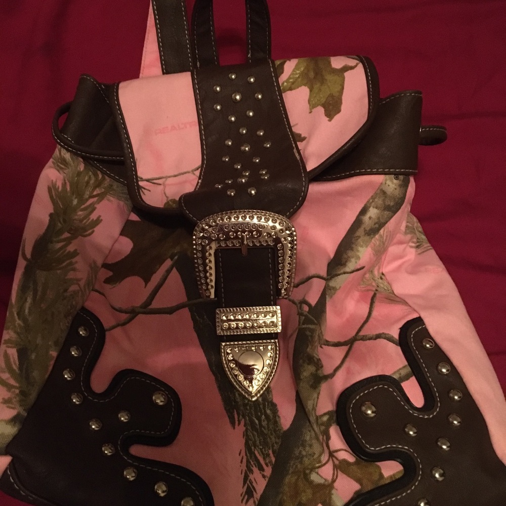 Backpack really cute! - Picture 2 of 3